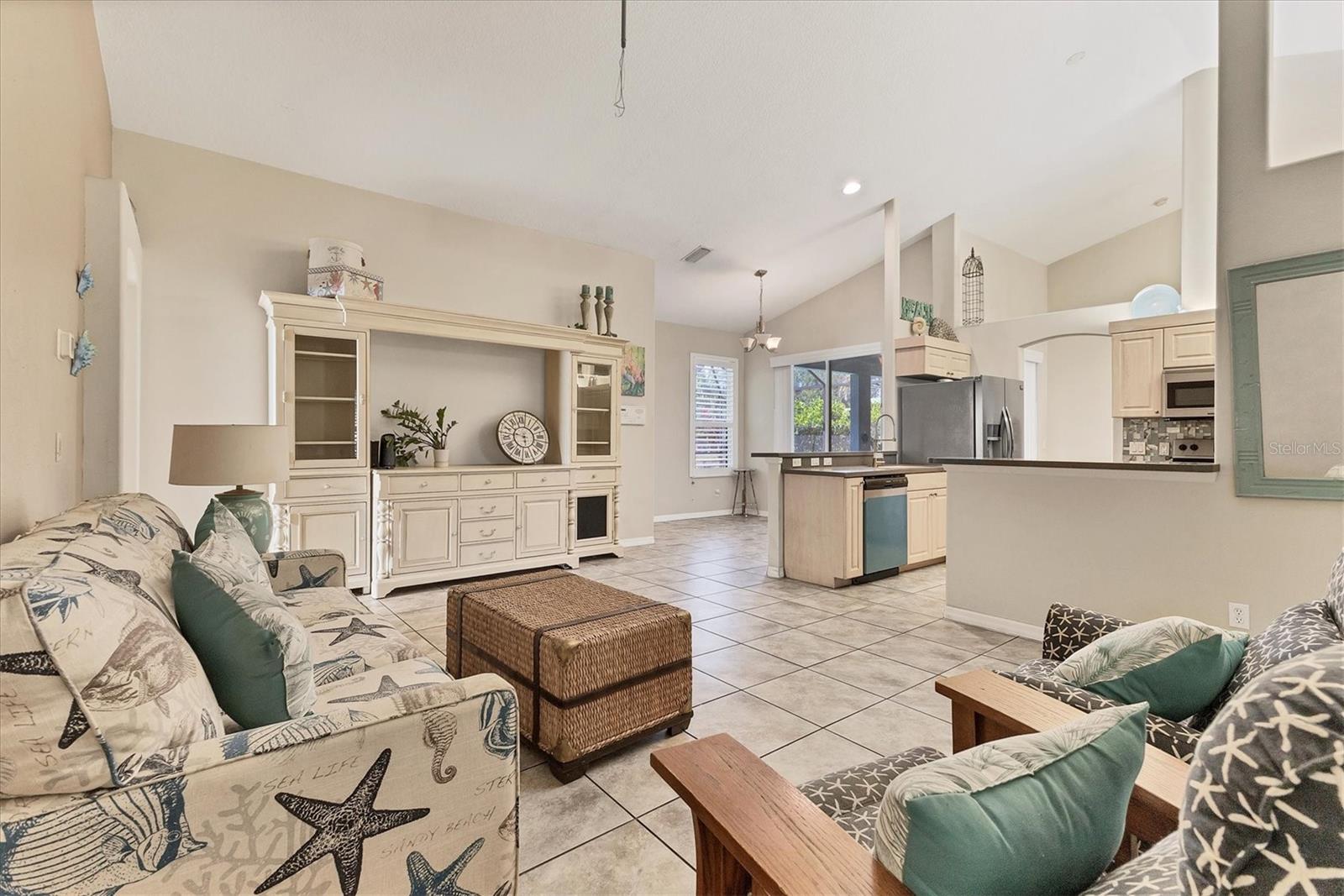 6203 90TH AVENUE CIR E