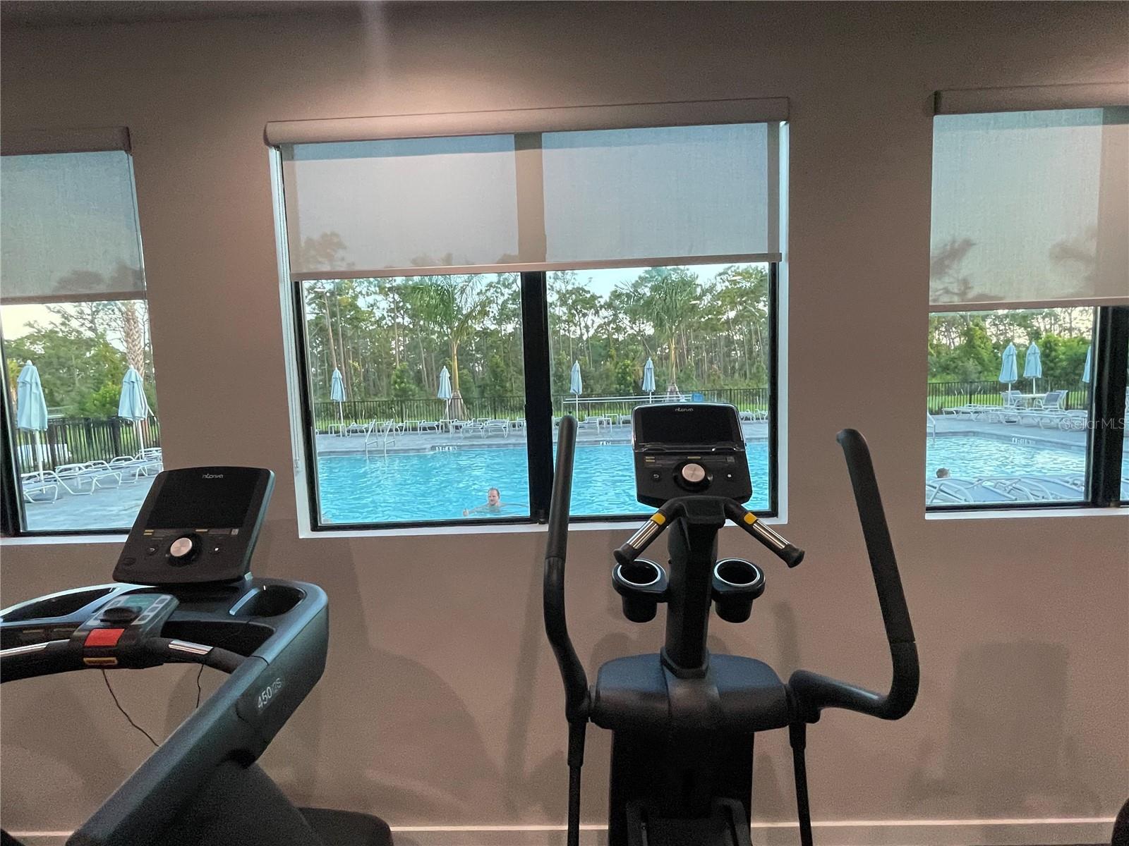 8074 SAINT KITTS CIR