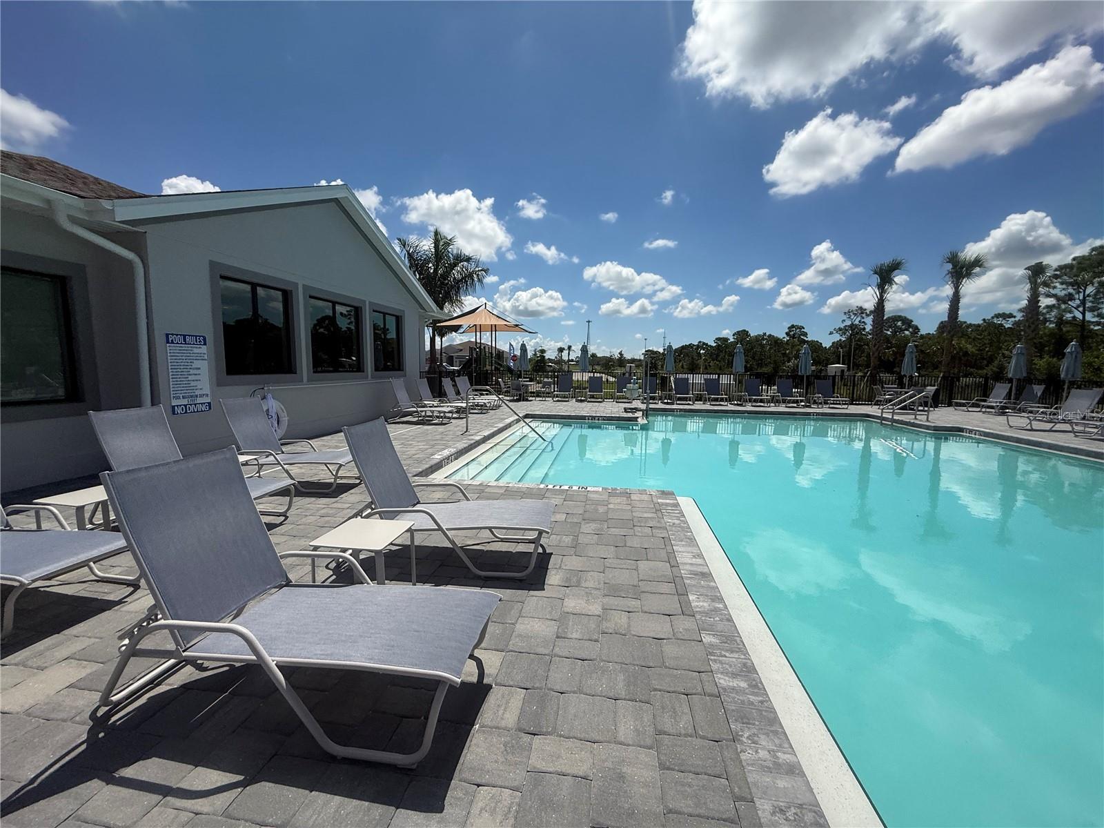 8074 SAINT KITTS CIR