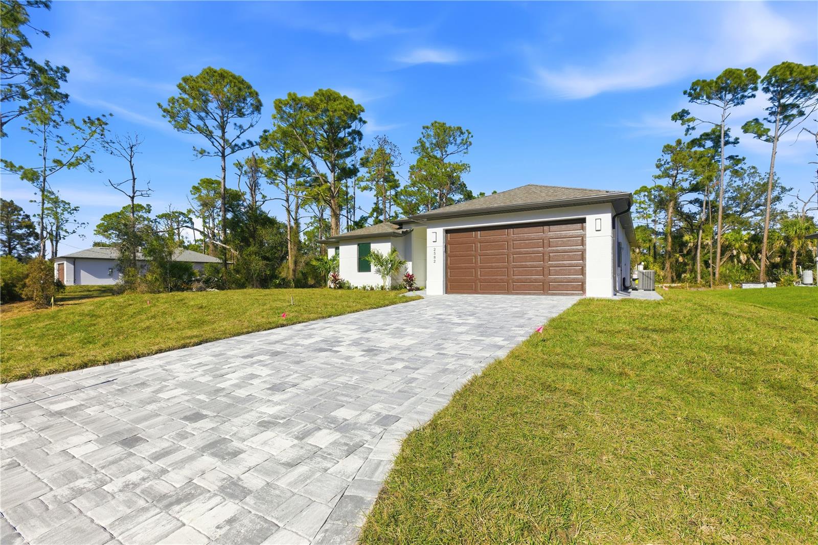 2582 HAGERICK LN