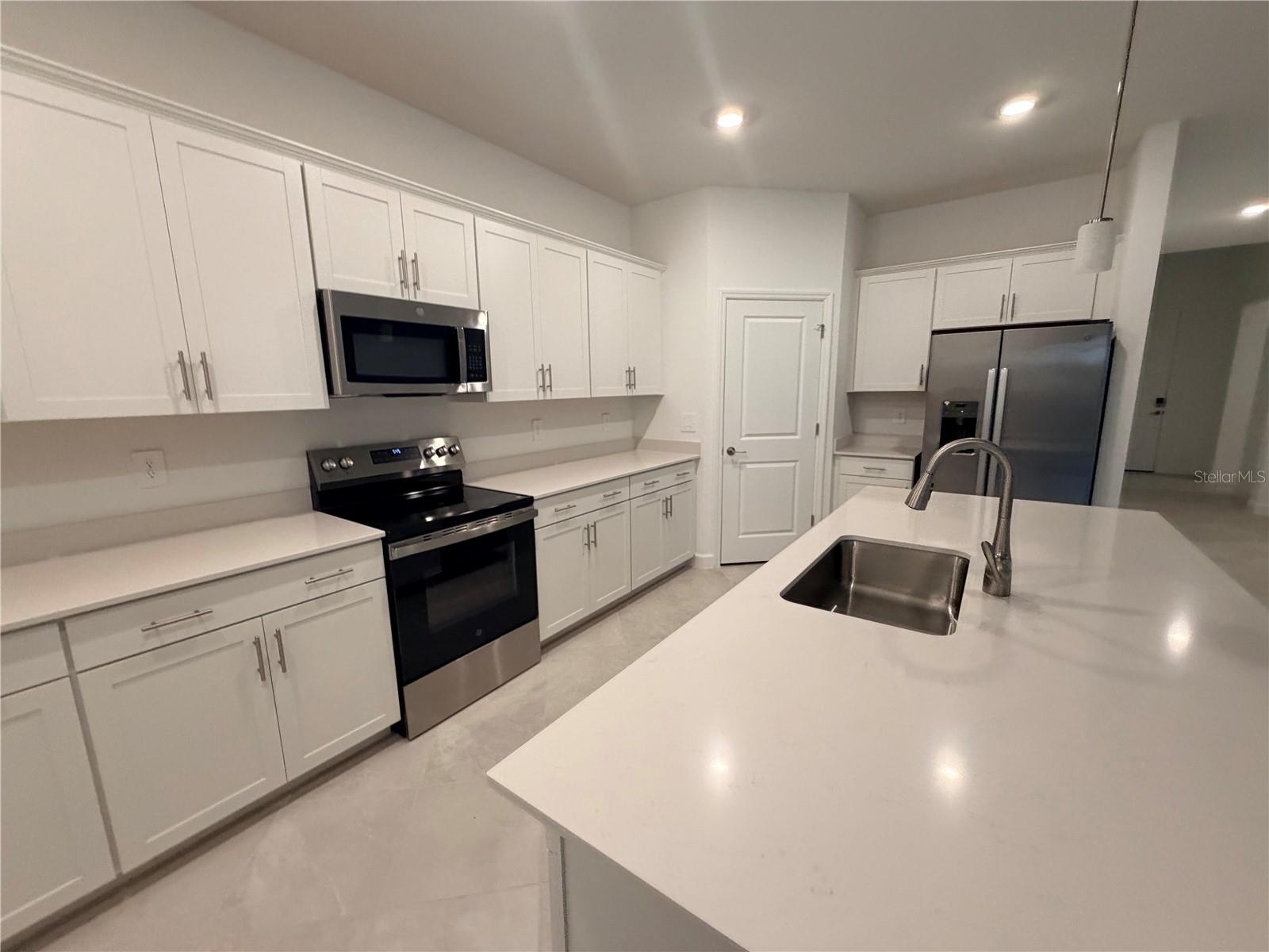 8099 SAINT KITTS CIR