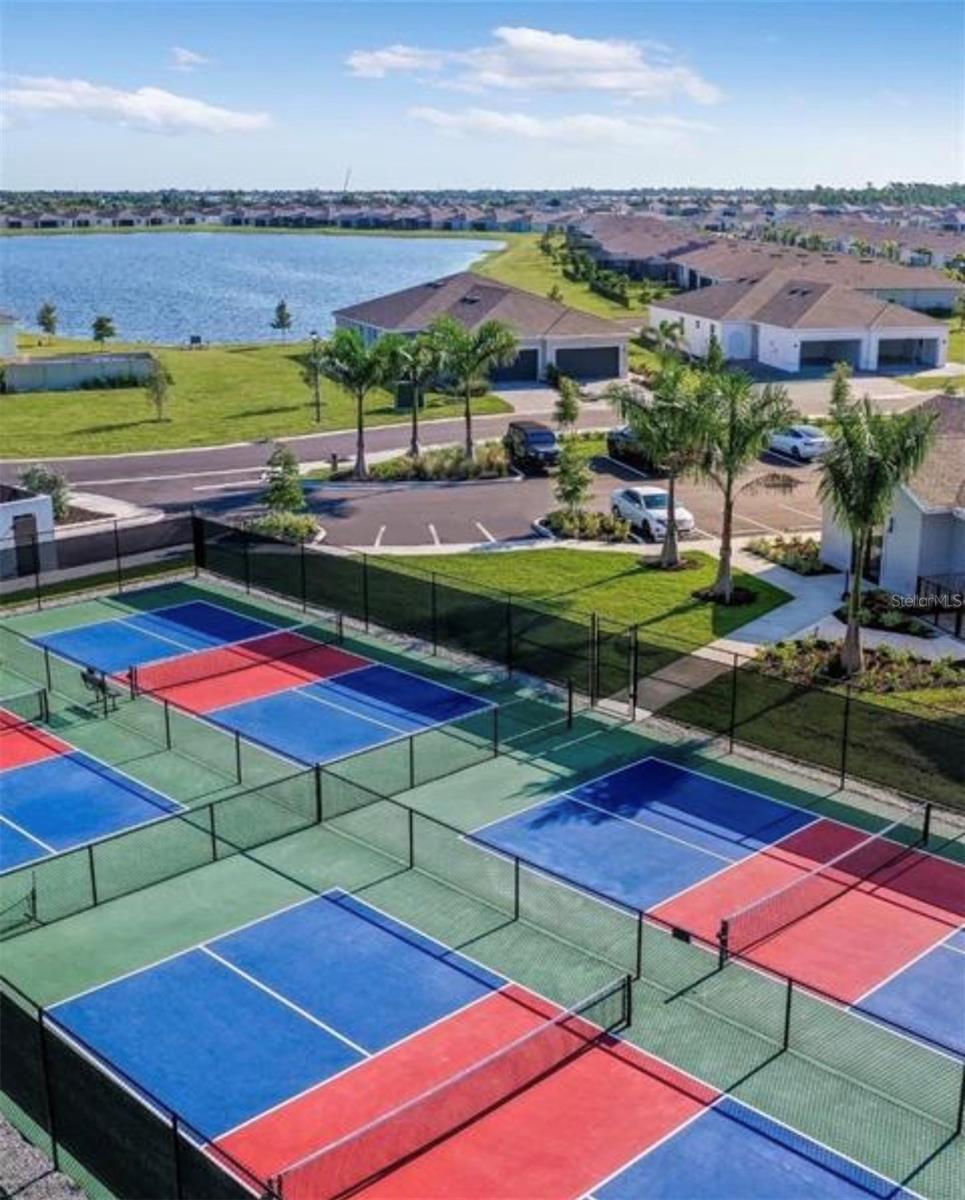 8099 SAINT KITTS CIR