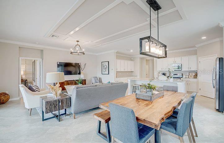 8122 SAINT KITTS CIR