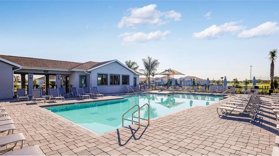 8158 SAINT KITTS CIR