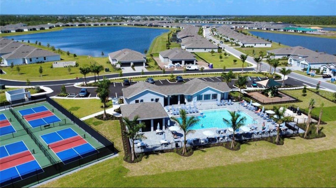 8176 ST KITTS CIR