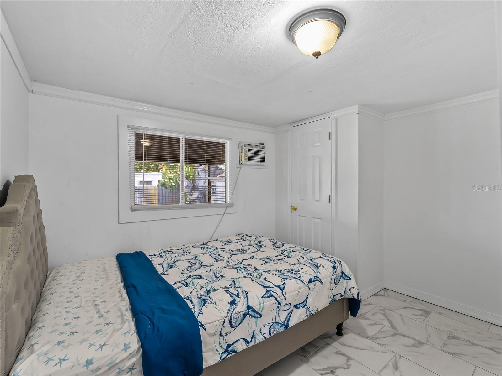 110 VERONA ST N