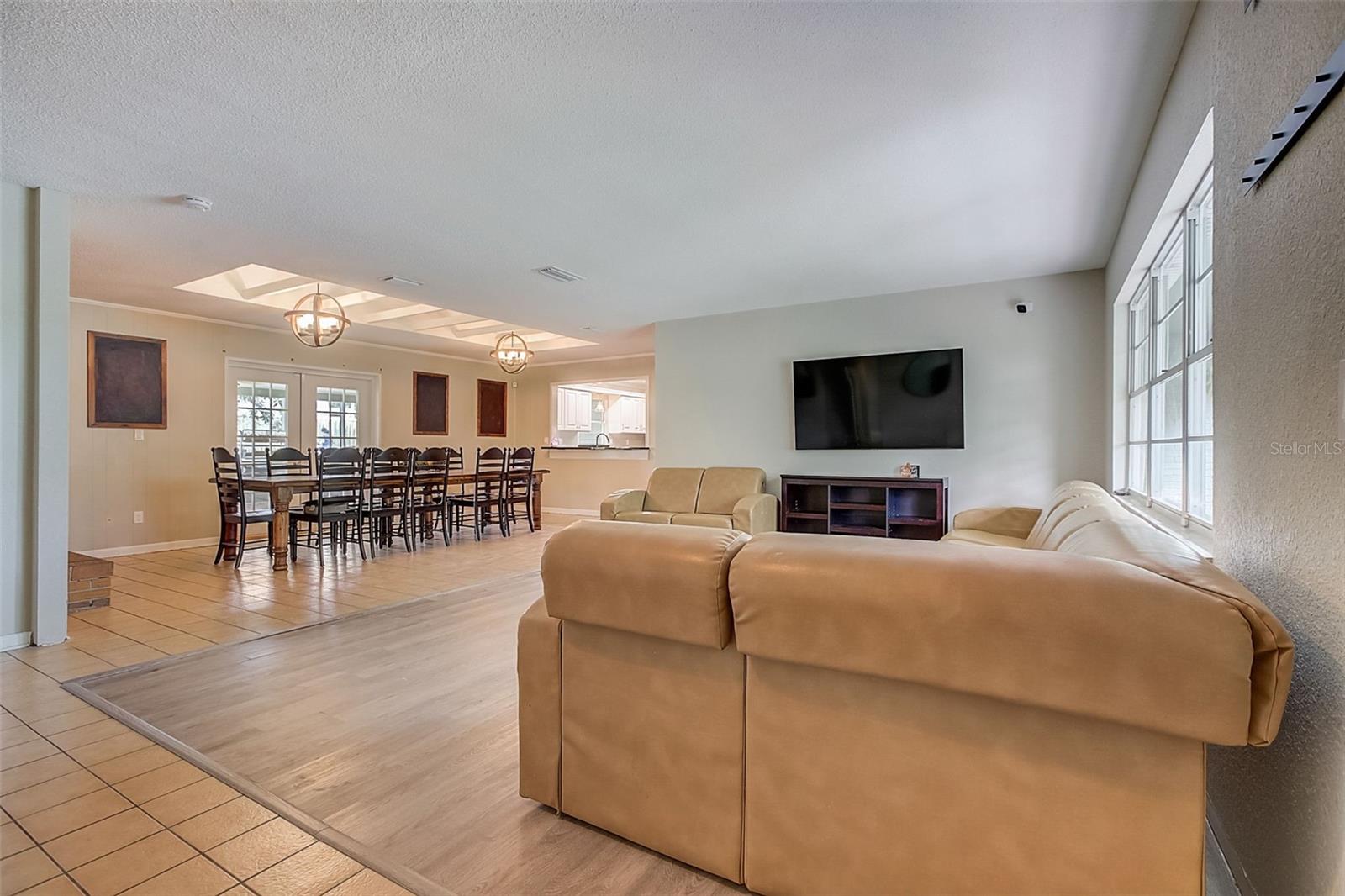 4733 HULSE LN
