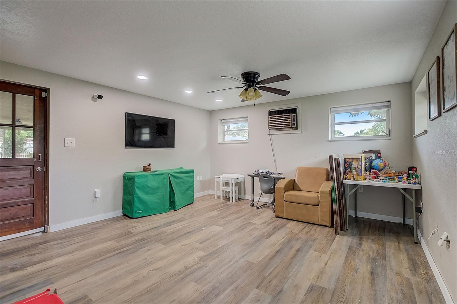 4733 HULSE LN