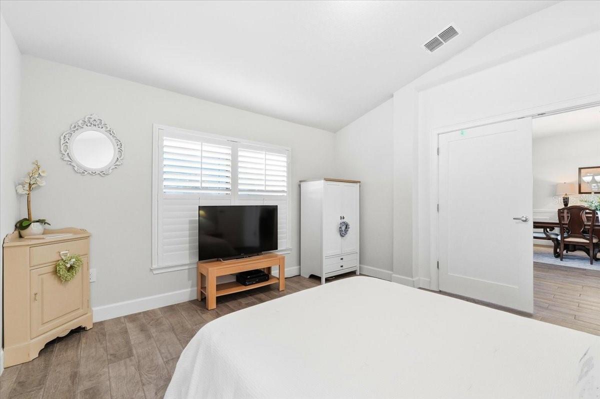 331 CRESCENT RIDGE RD