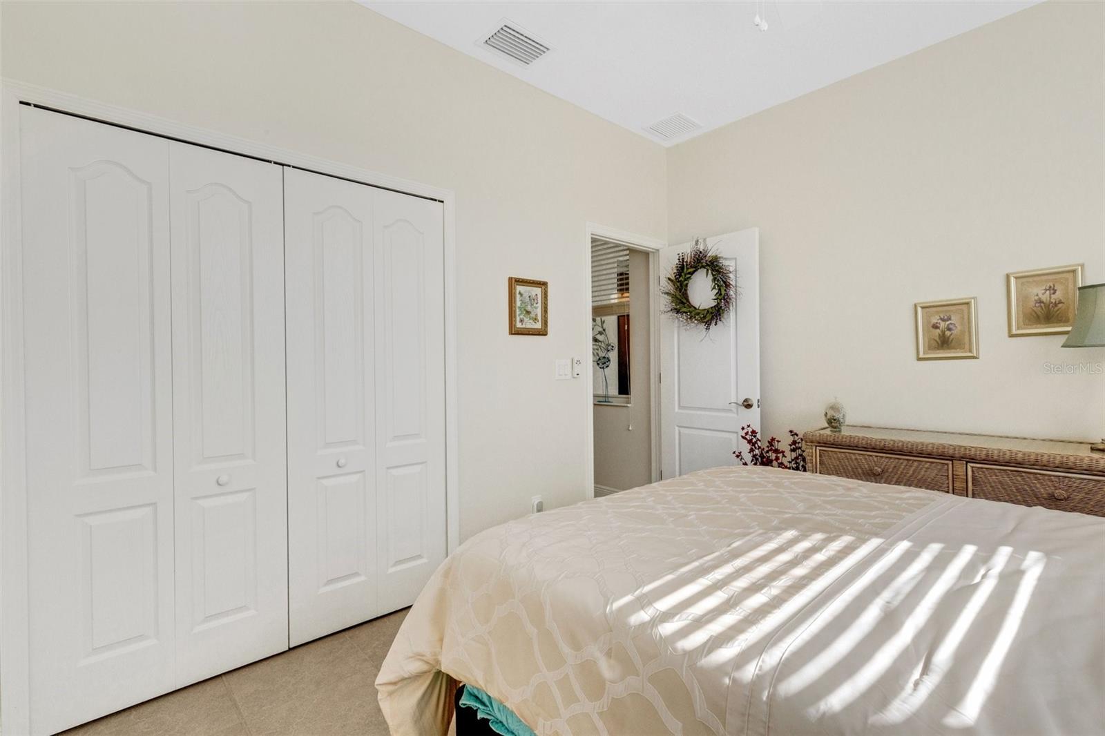 658 BARNACLE CT