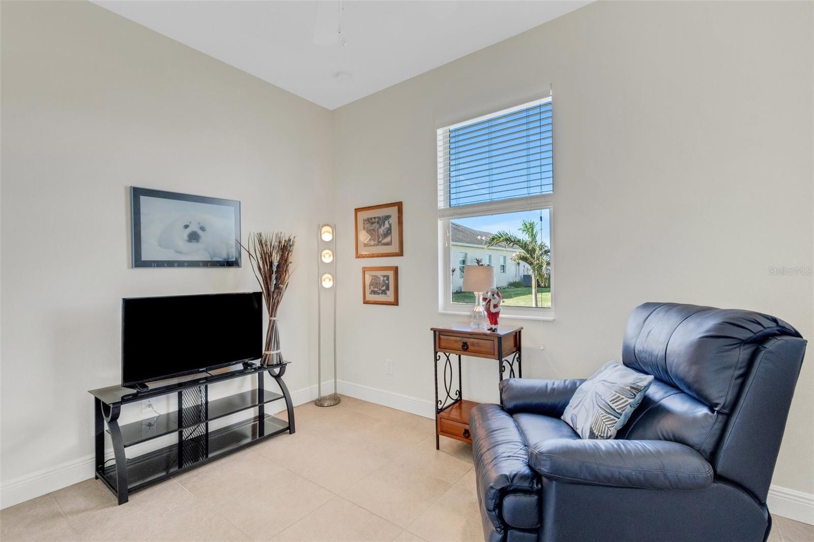 658 BARNACLE CT