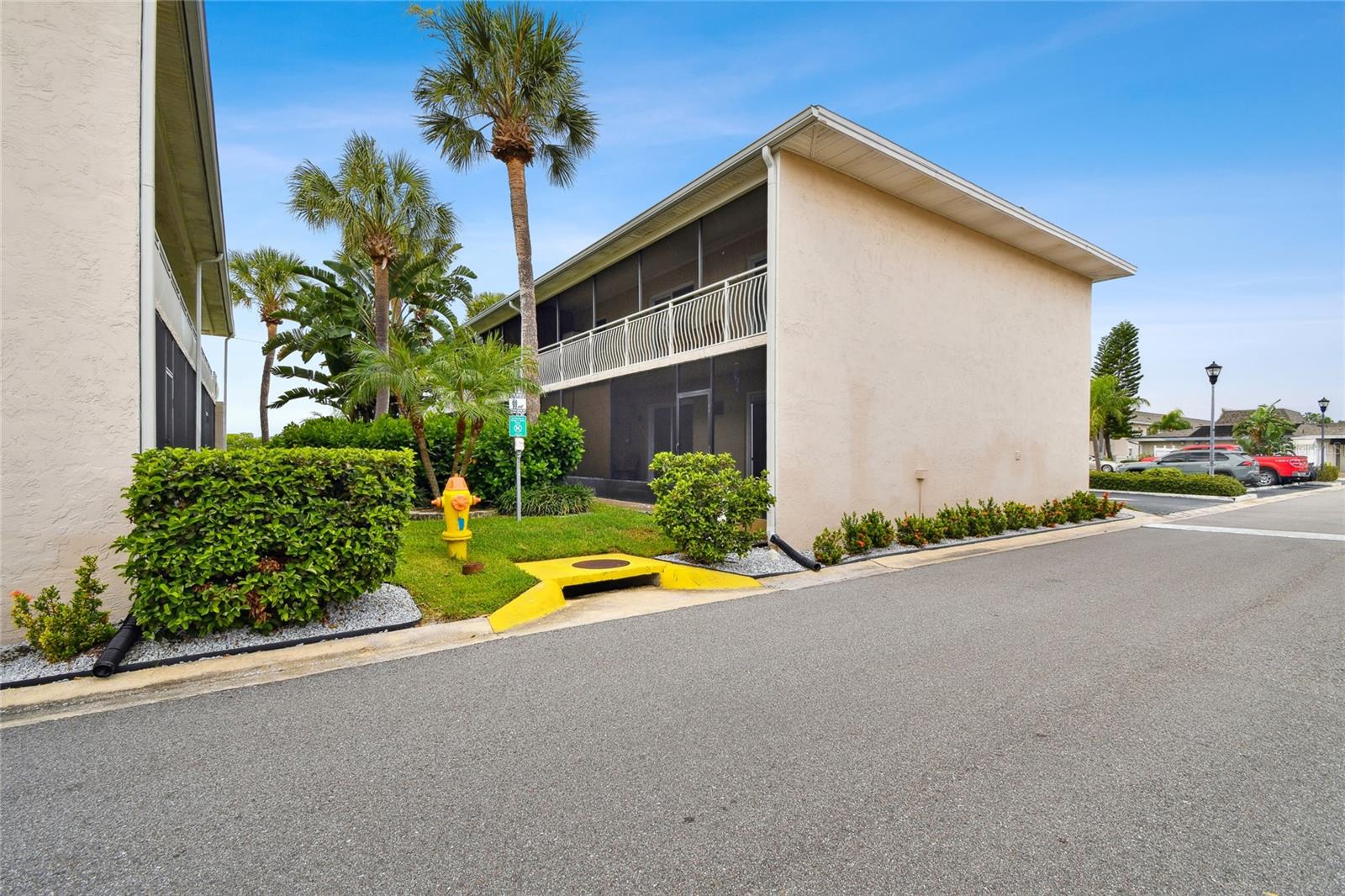 8823 BAY POINTE DR #106