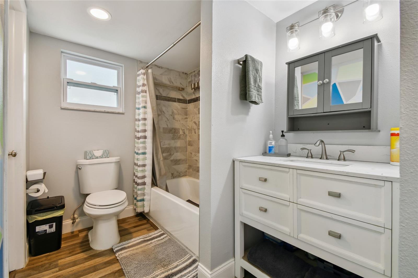 8823 BAY POINTE DR #106