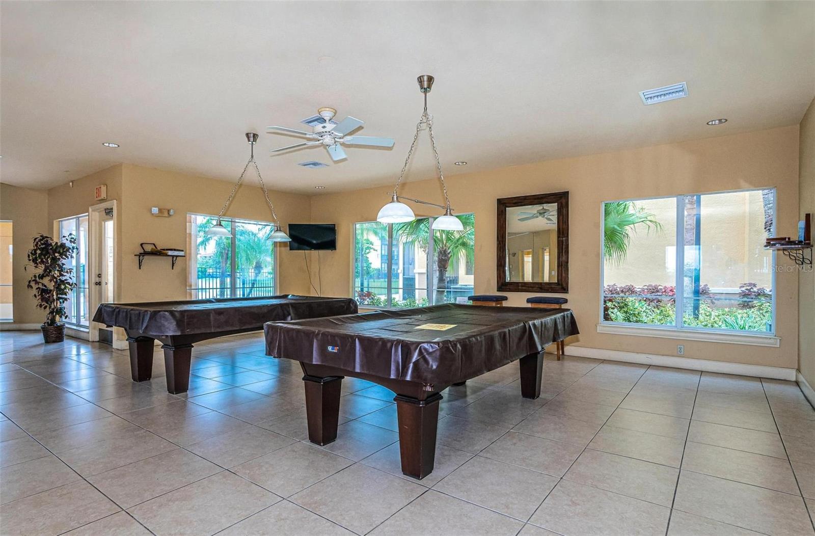 4305 BAYSIDE VILLAGE DR #304