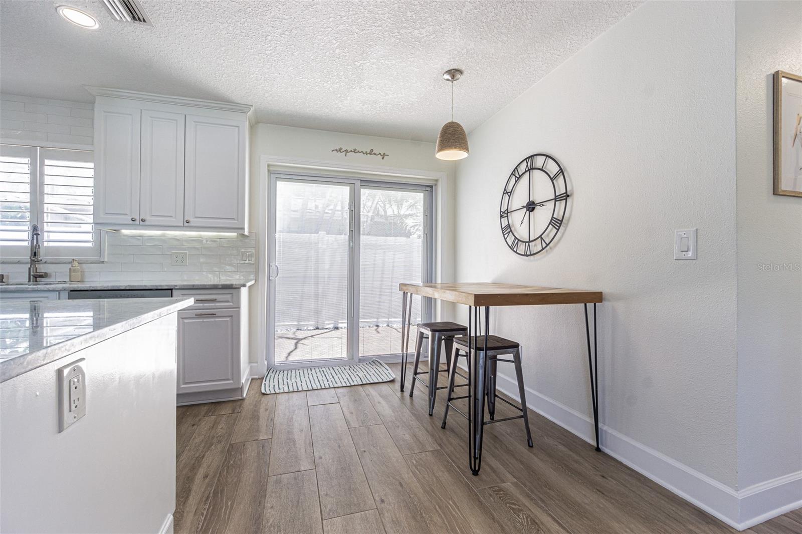 4855 HUNTINGTON ST NE