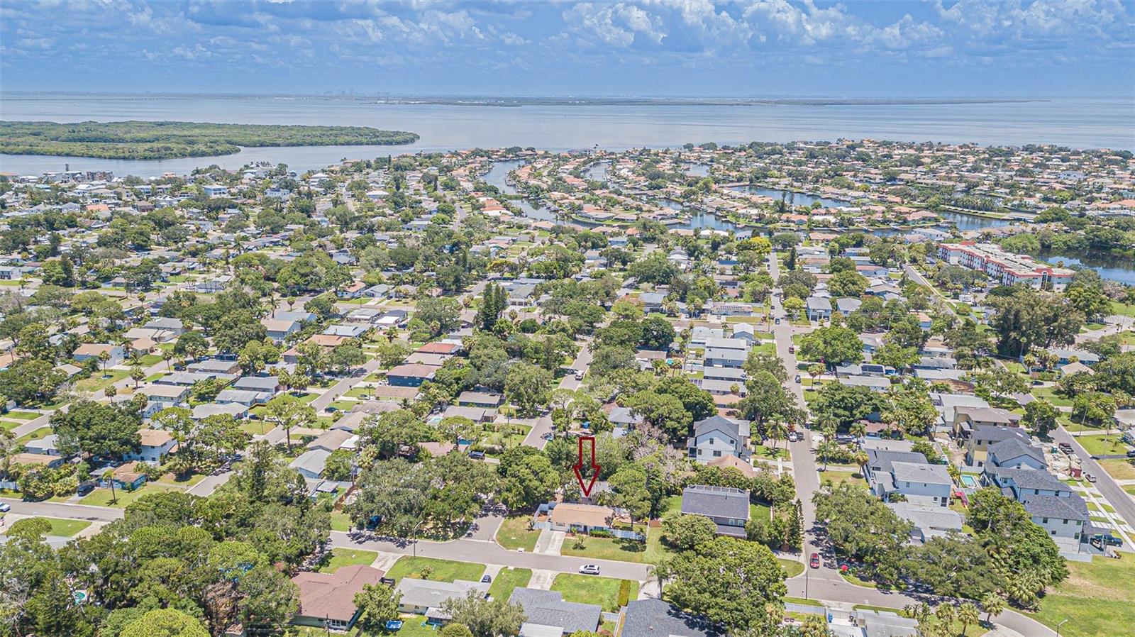 4855 HUNTINGTON ST NE