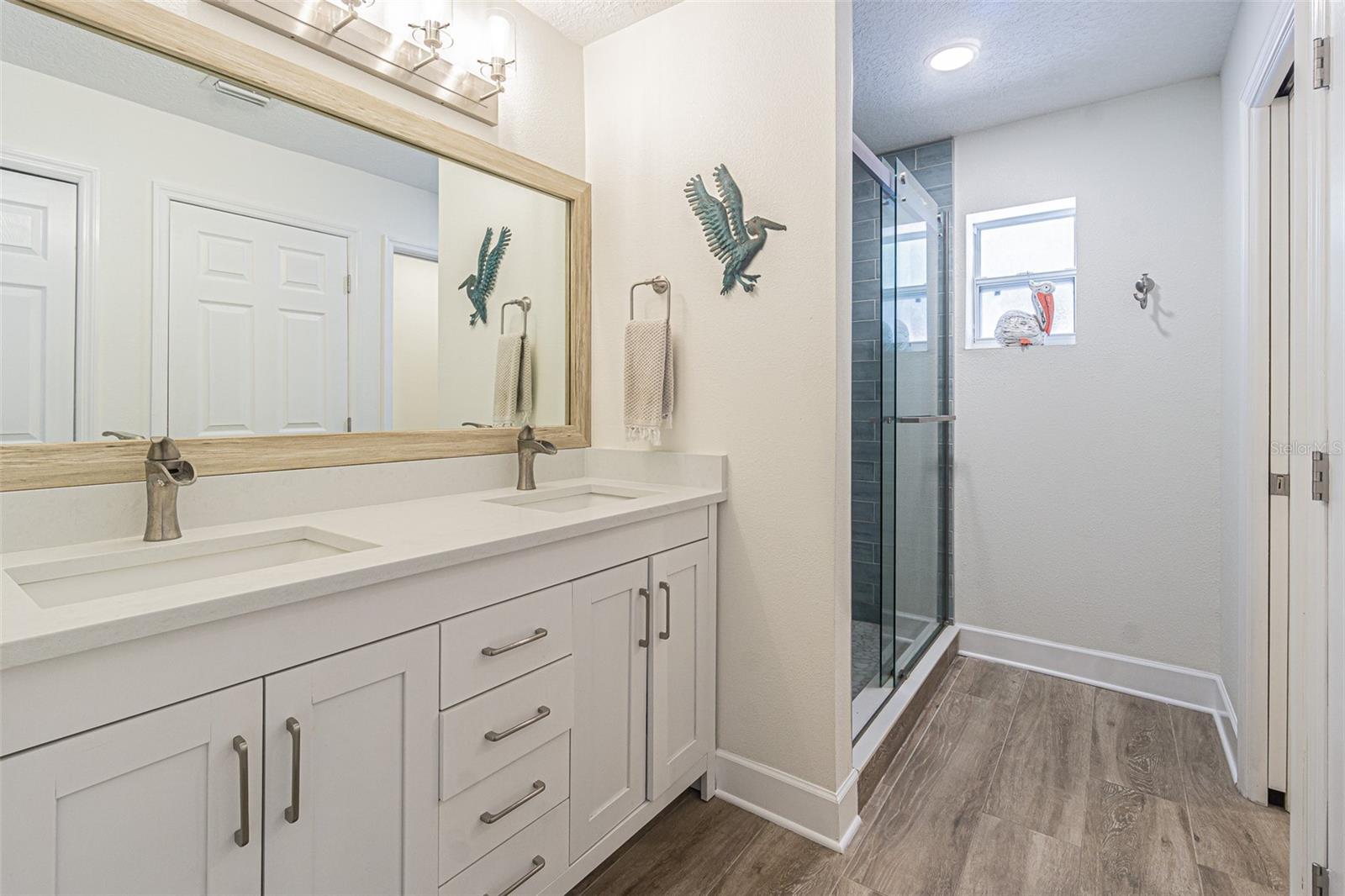 4855 HUNTINGTON ST NE