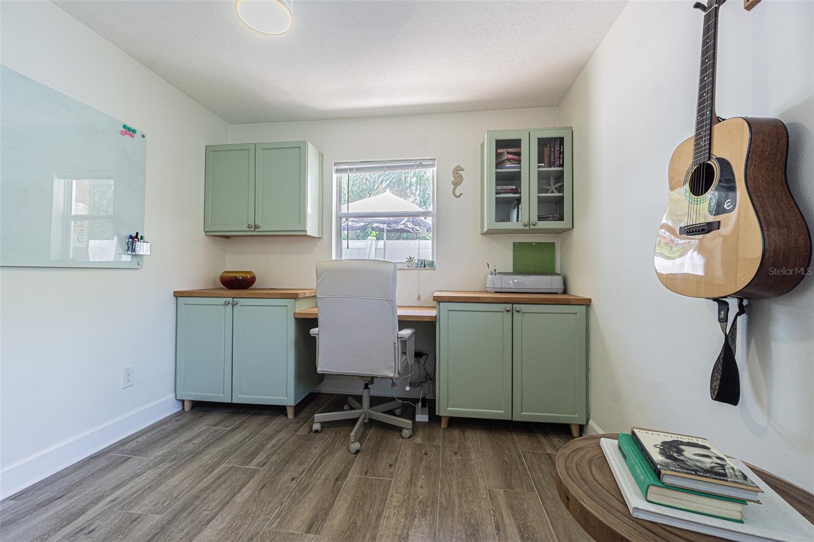 4855 HUNTINGTON ST NE