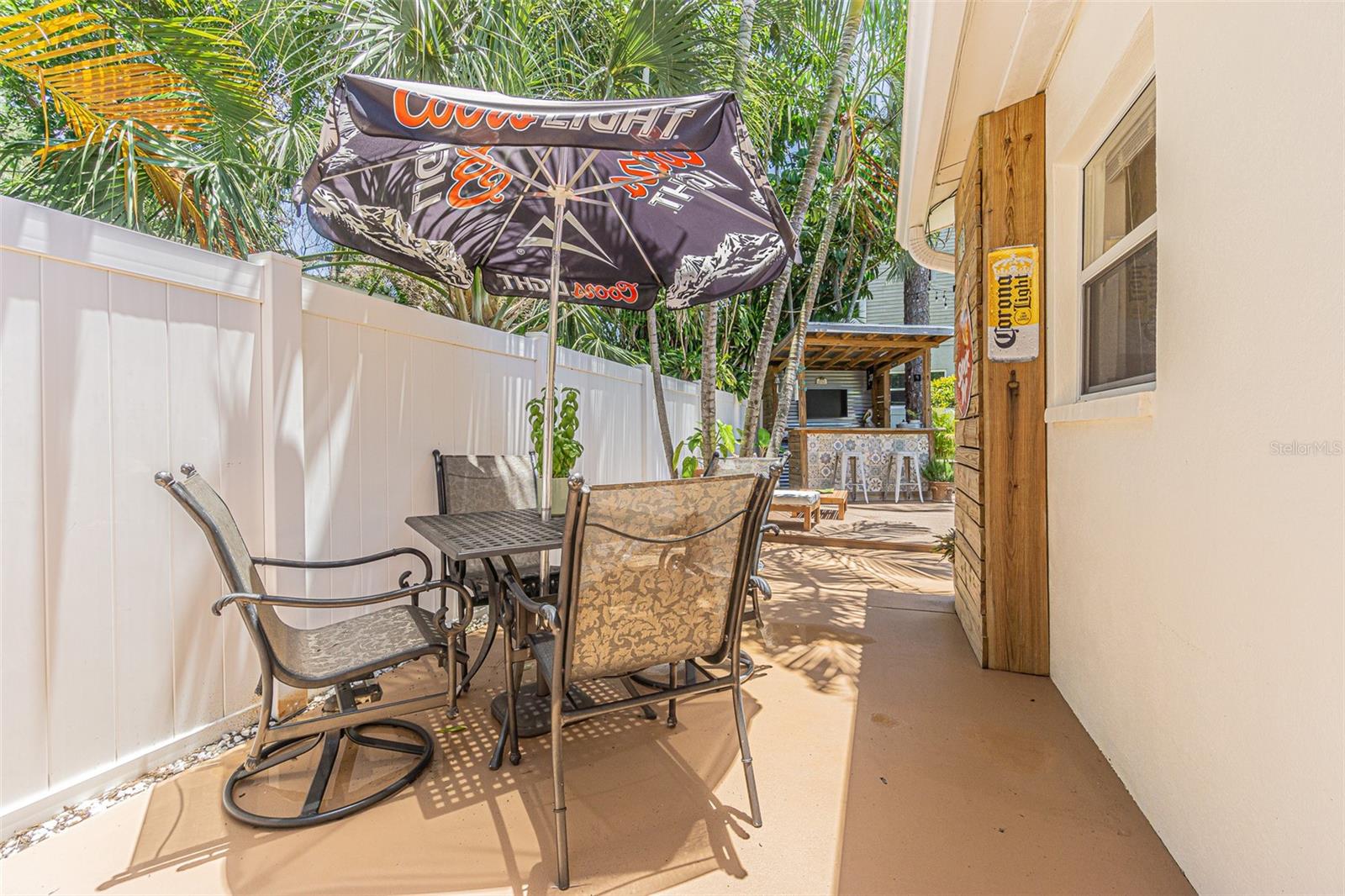 4855 HUNTINGTON ST NE