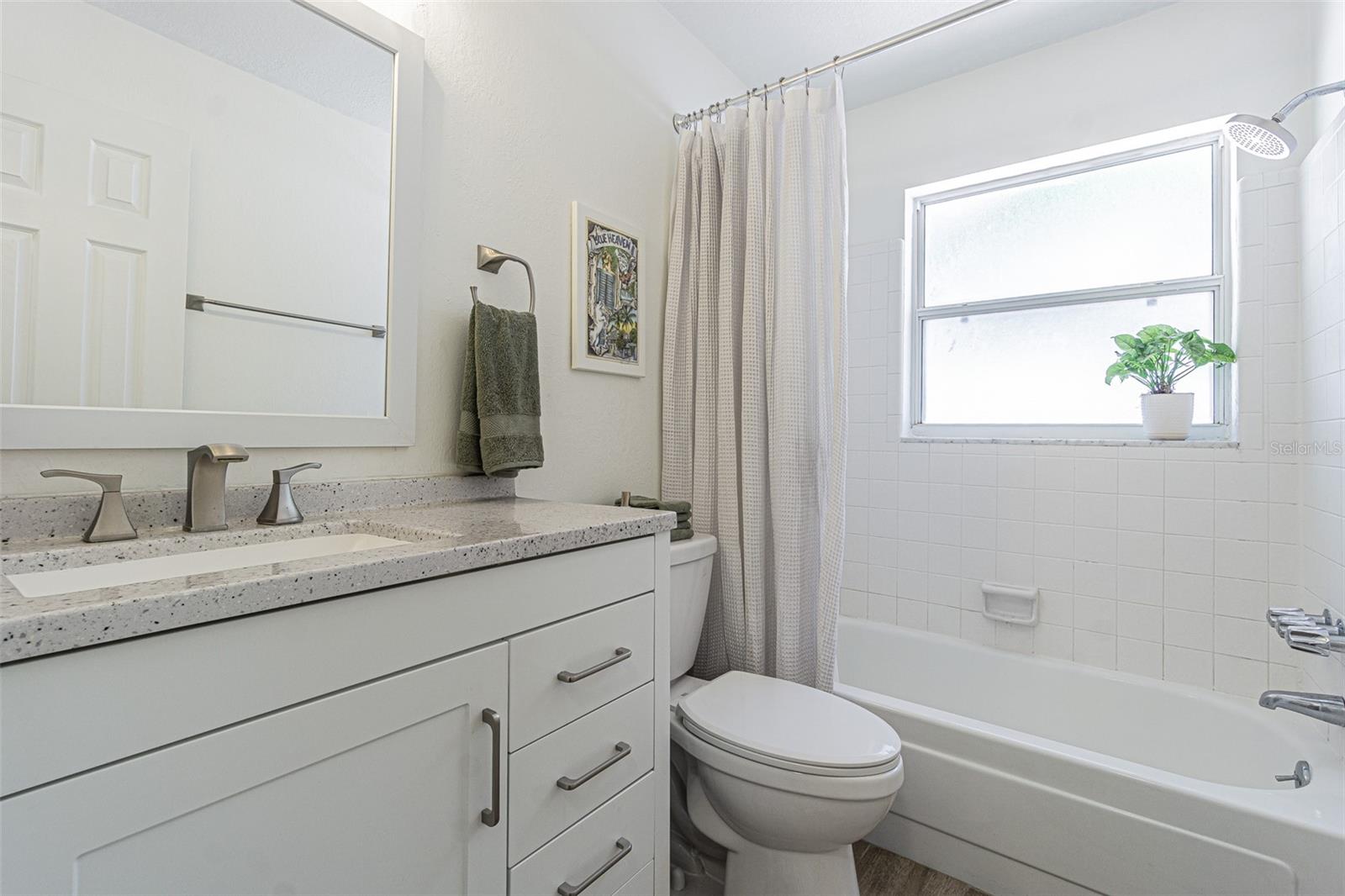 4855 HUNTINGTON ST NE