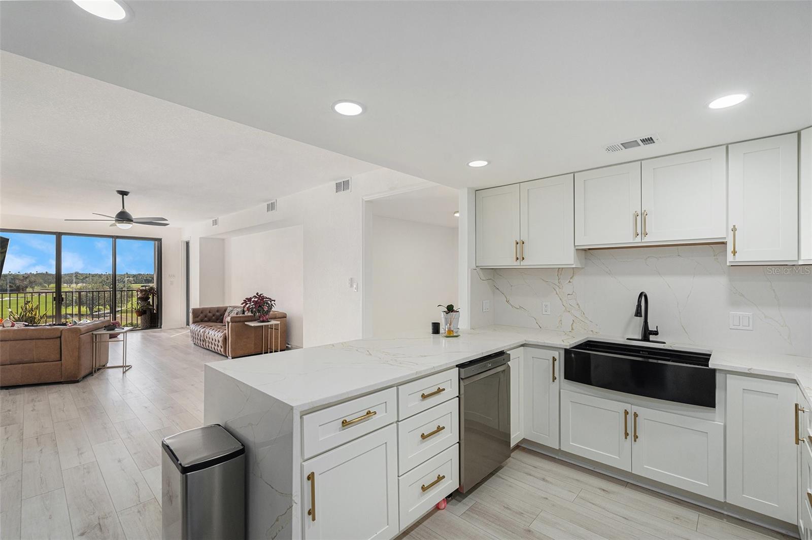 6 BELLEVIEW BLVD #708