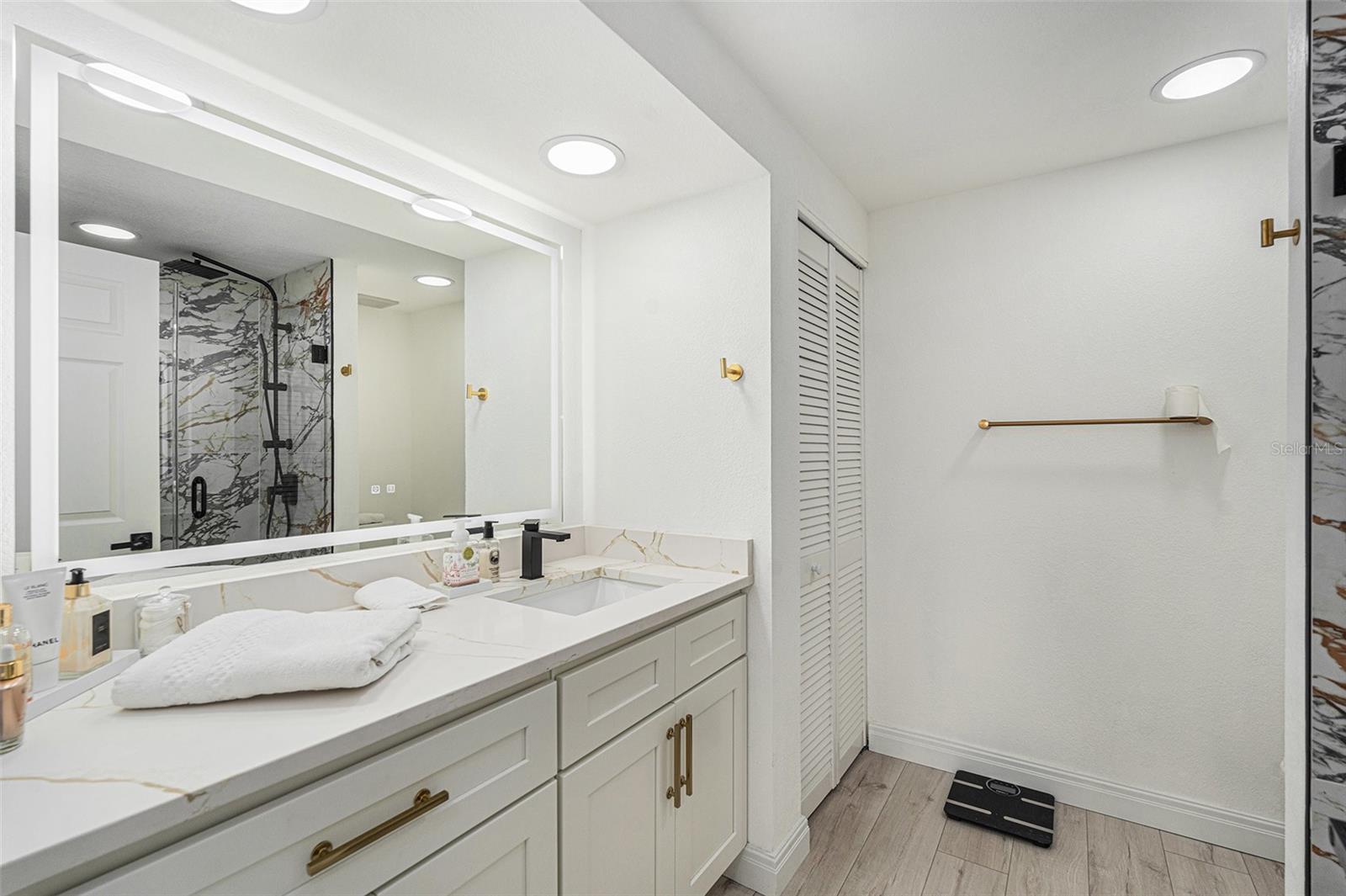 6 BELLEVIEW BLVD #708