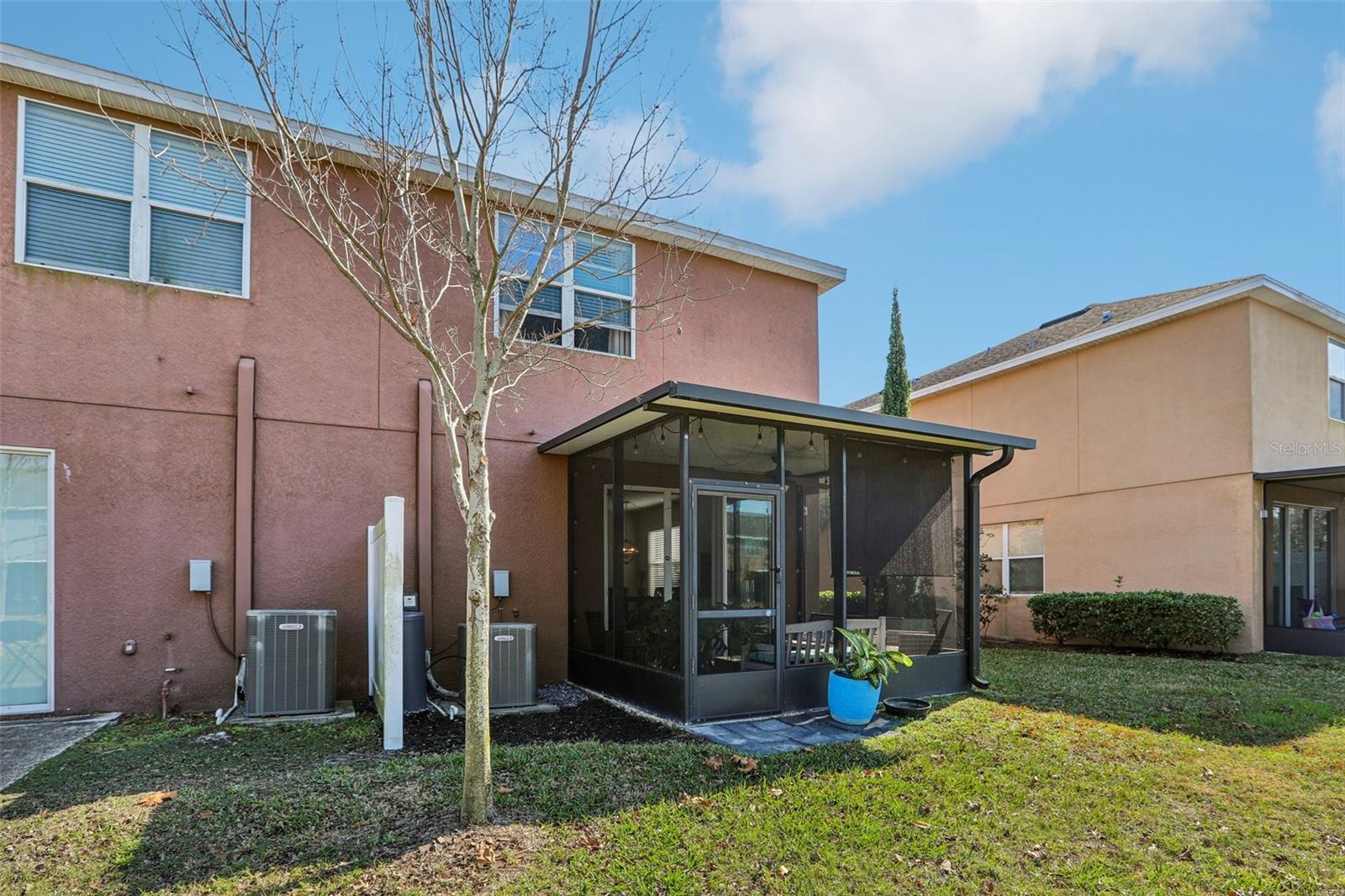 7069 TOWNE LAKE RD