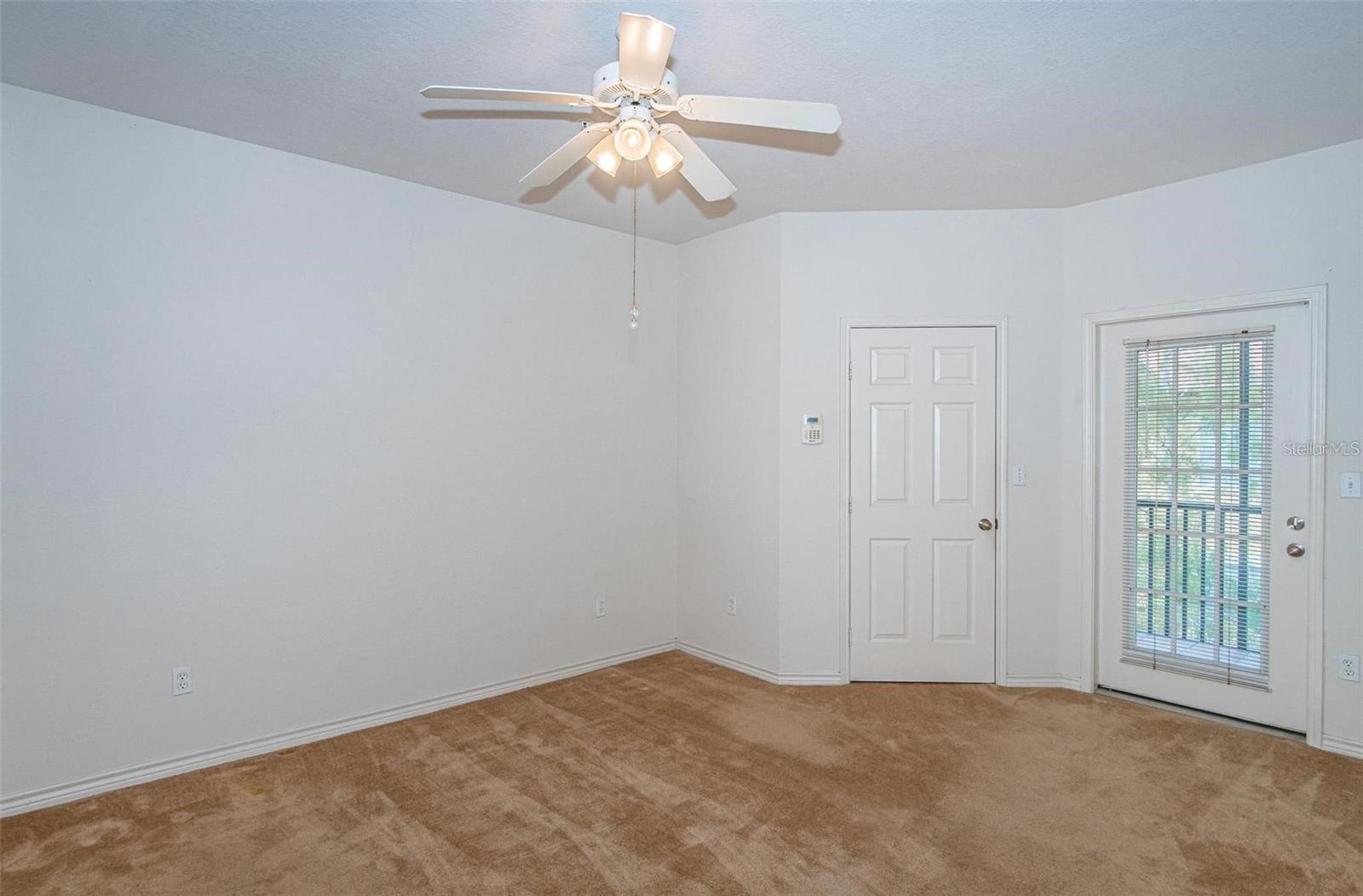 4305 BAYSIDE VILLAGE DR #304