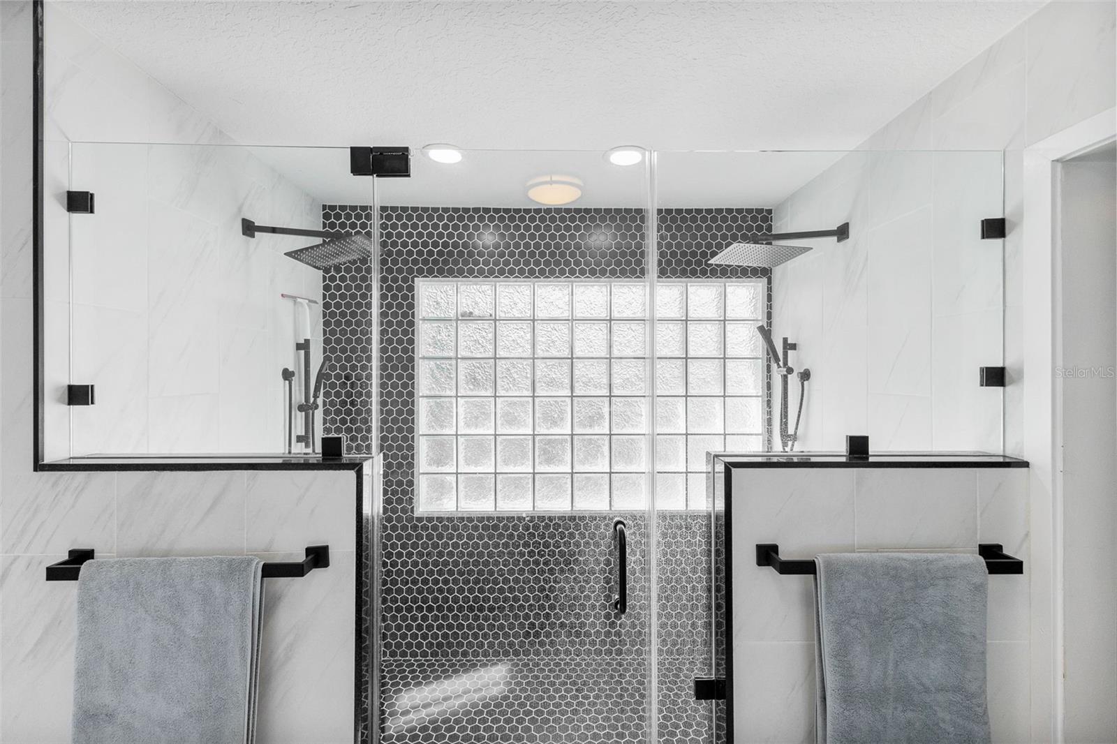 18132 REGENTS SQUARE DR