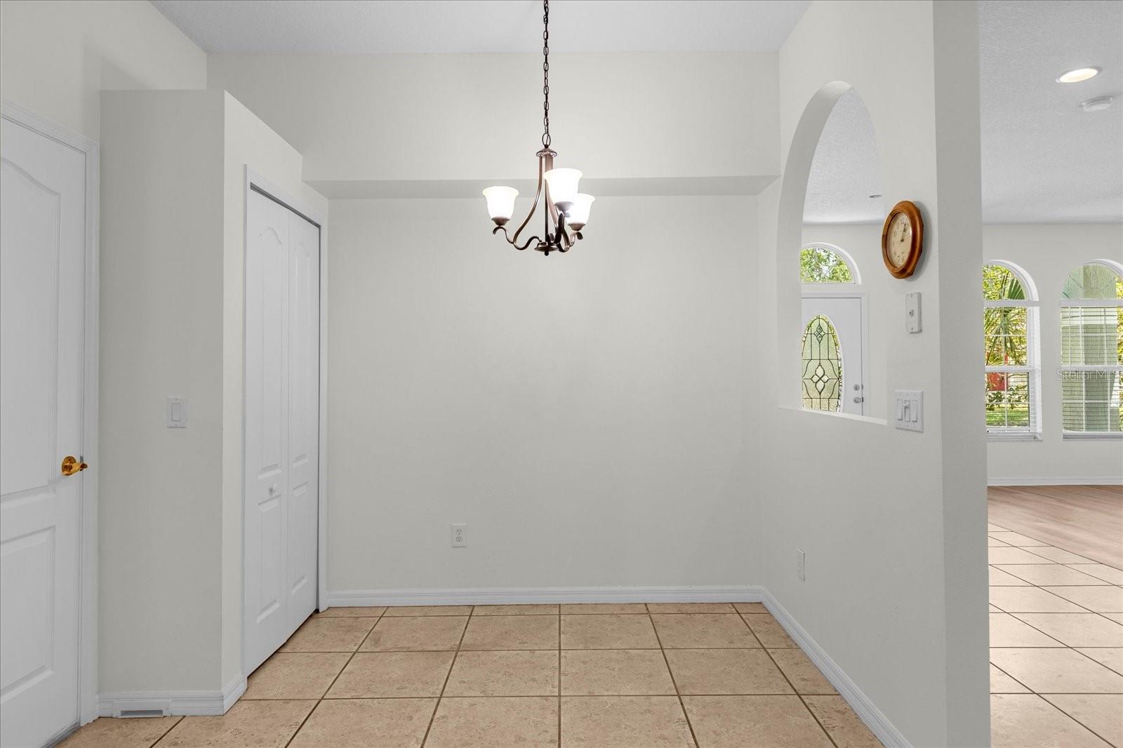 14433 NOTTINGHAM WAY CIR