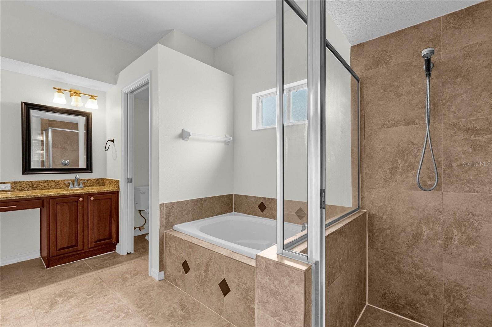 14433 NOTTINGHAM WAY CIR