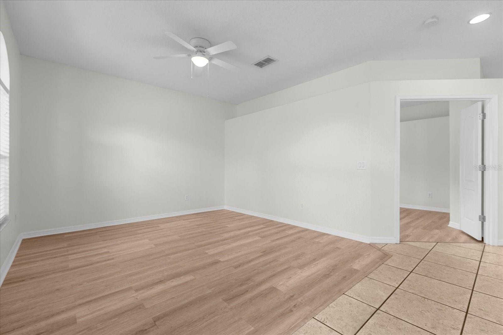 14433 NOTTINGHAM WAY CIR