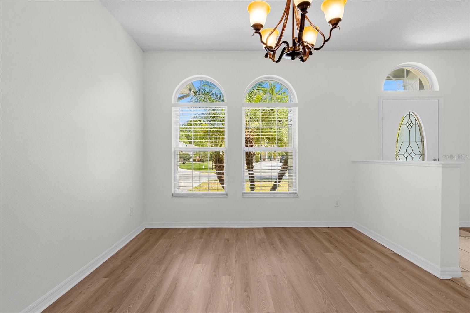 14433 NOTTINGHAM WAY CIR