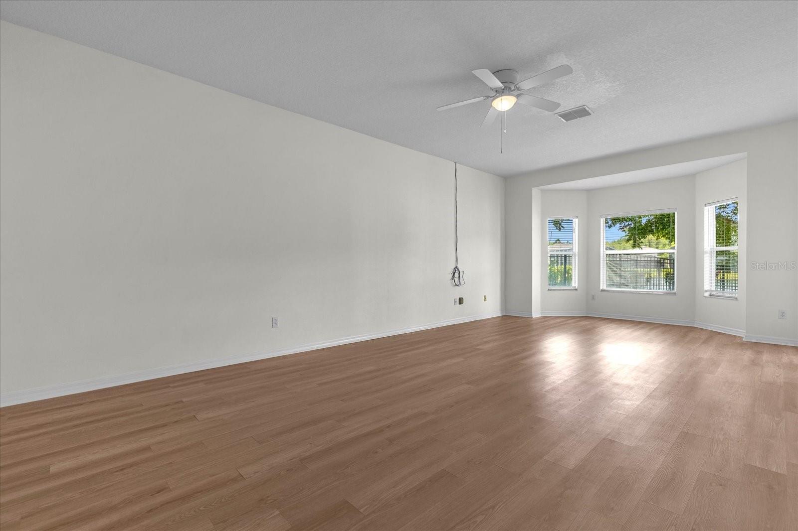 14433 NOTTINGHAM WAY CIR