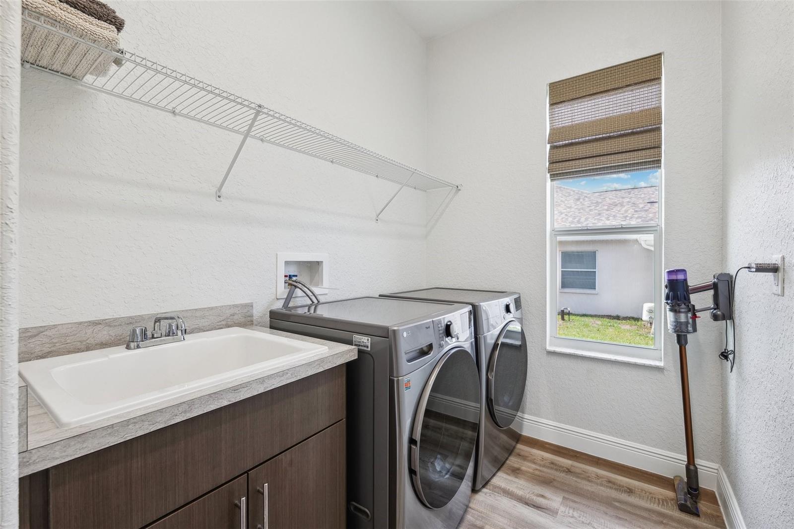 13096 LINZIA LN