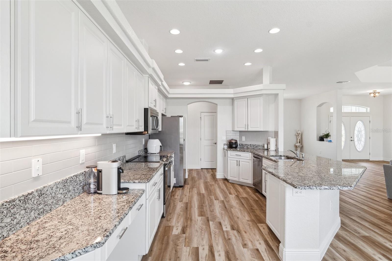 13096 LINZIA LN