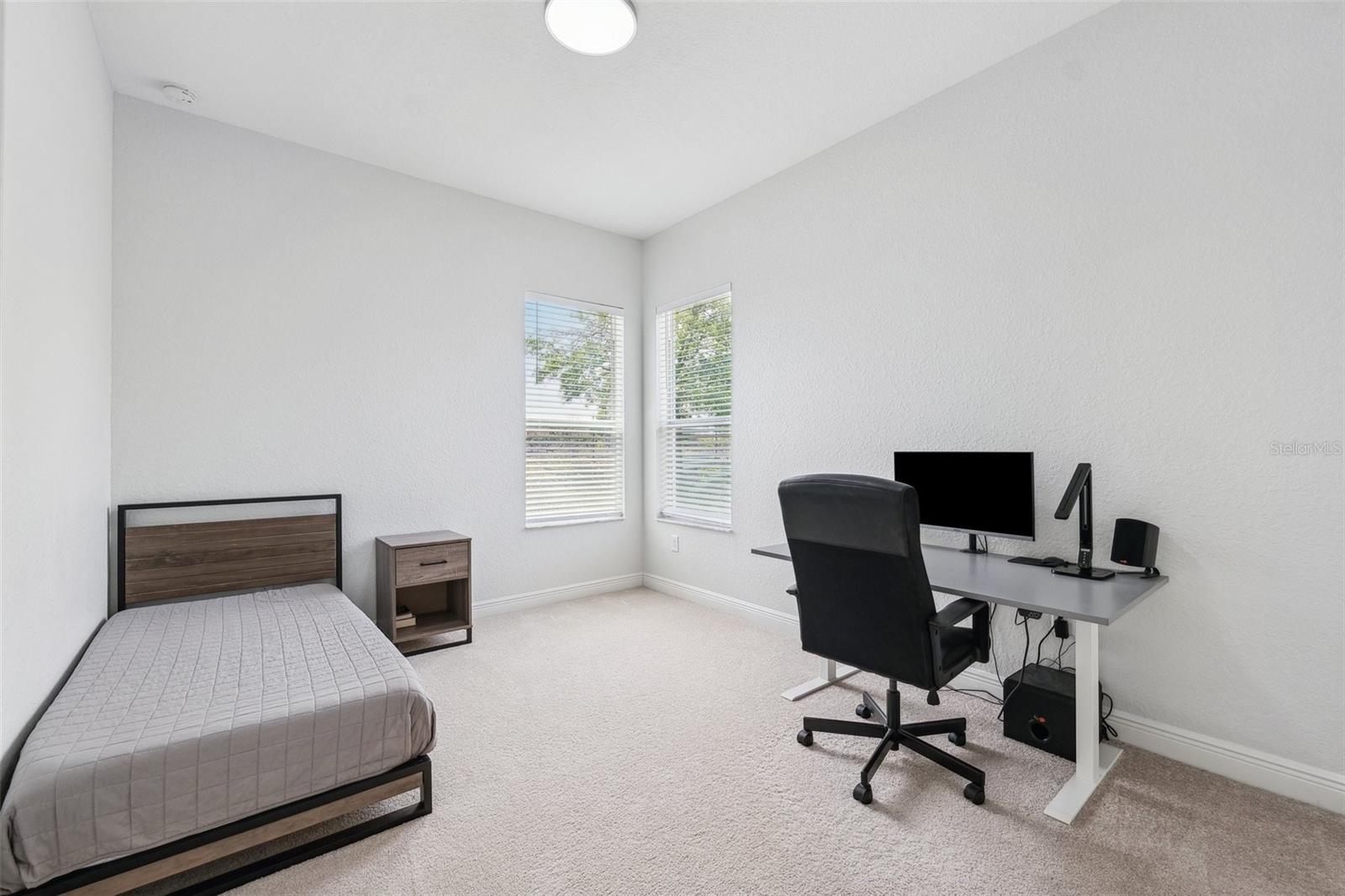 13096 LINZIA LN