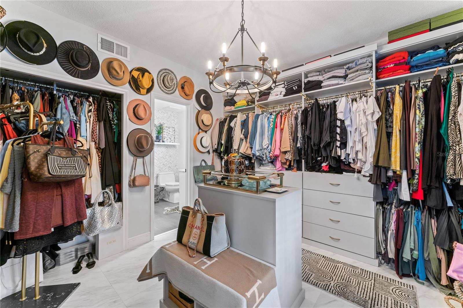 4950 BAYSHORE BLVD #27