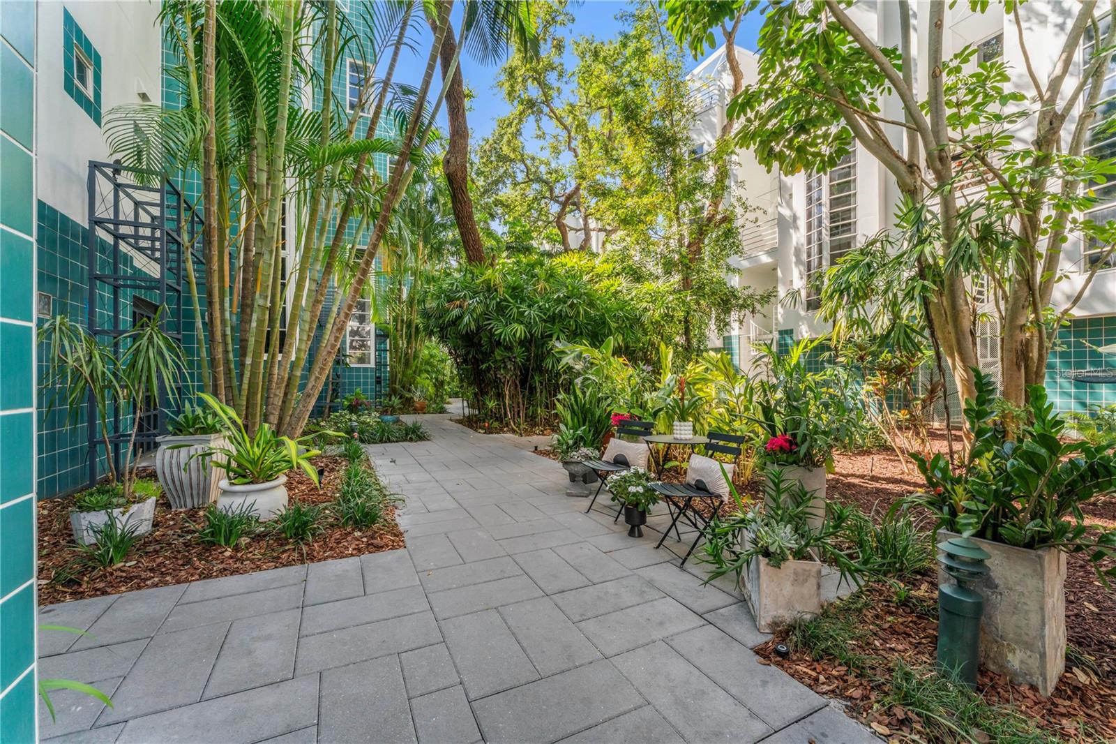 4950 BAYSHORE BLVD #27