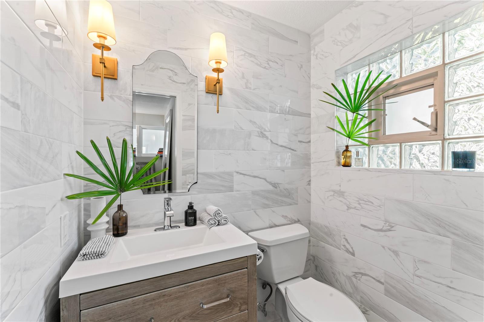 4950 BAYSHORE BLVD #27