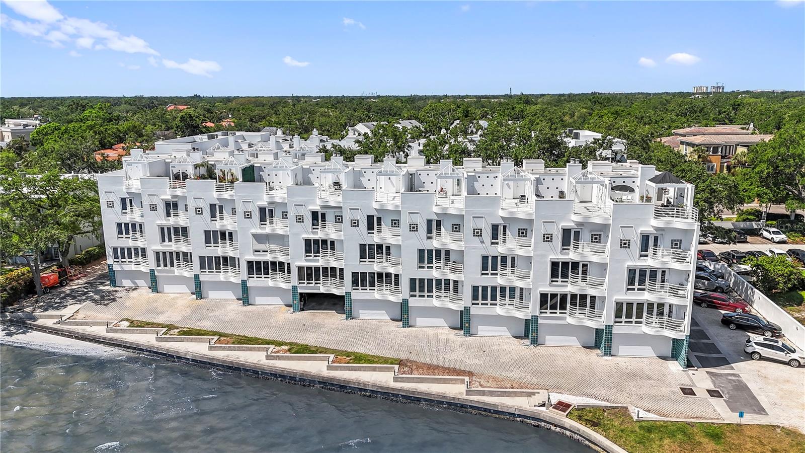 4950 BAYSHORE BLVD #27