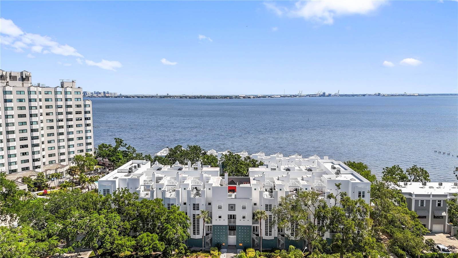 4950 BAYSHORE BLVD #27