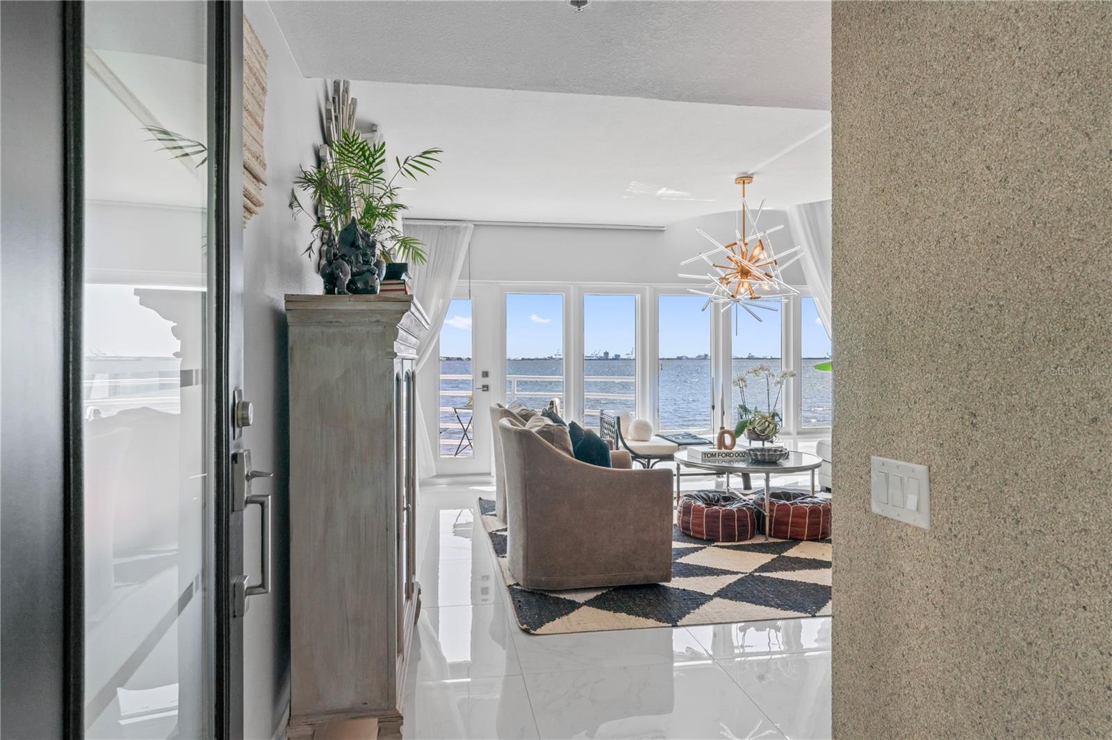 4950 BAYSHORE BLVD #27