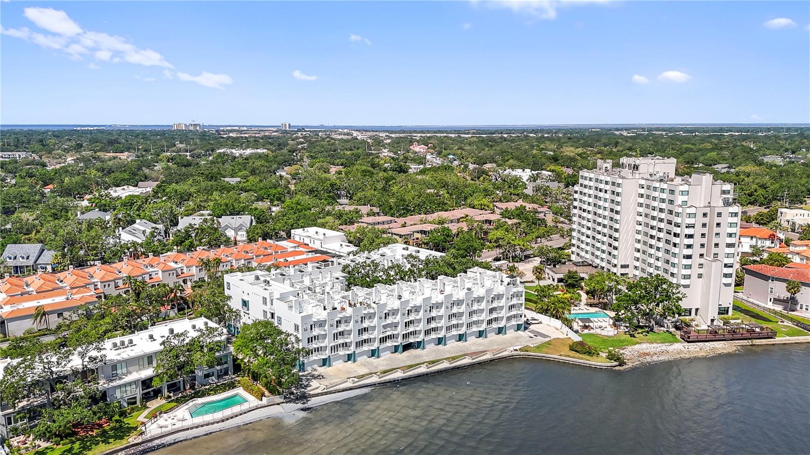 4950 BAYSHORE BLVD #27