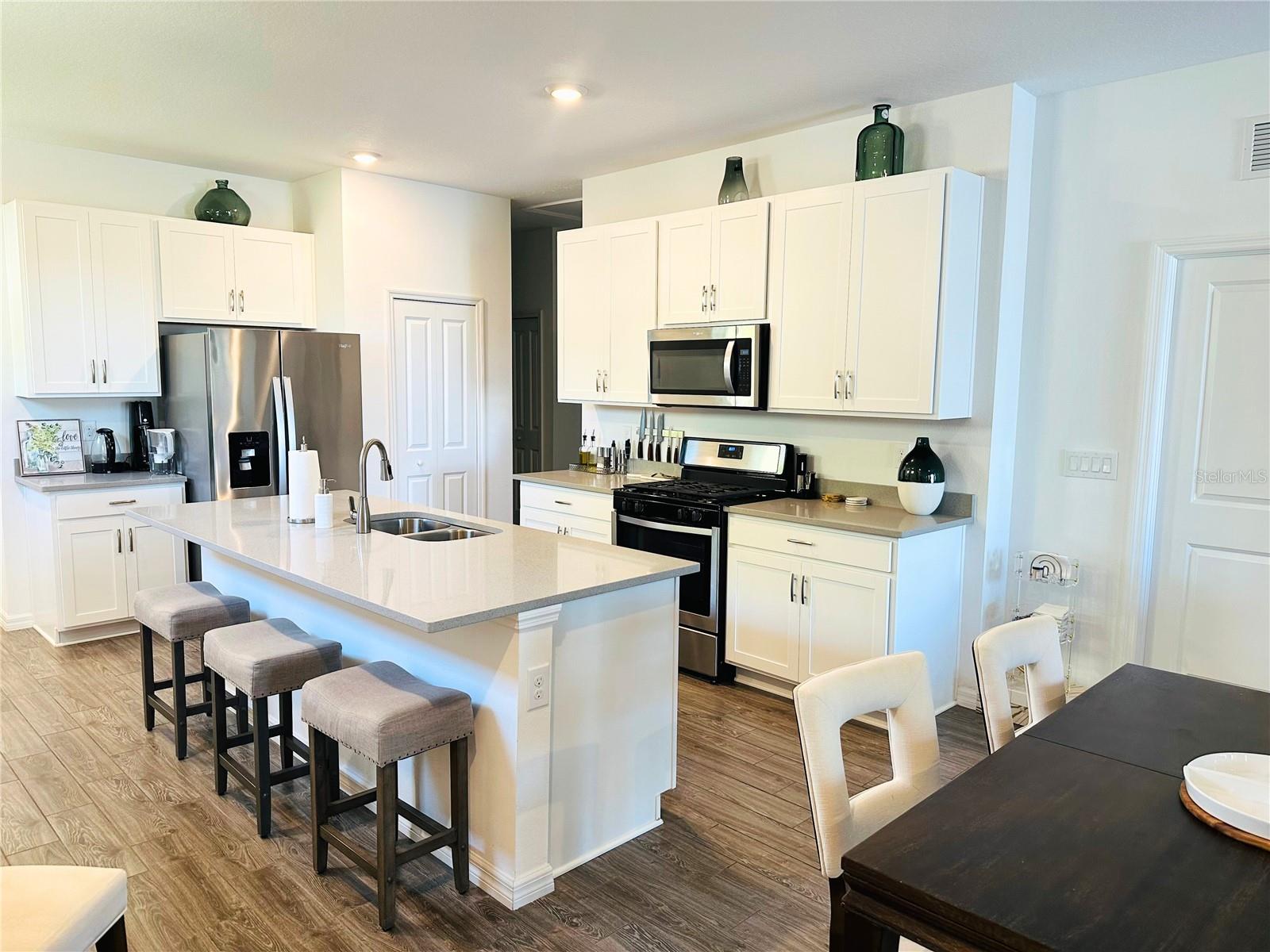 10205 EAVES BEND WAY