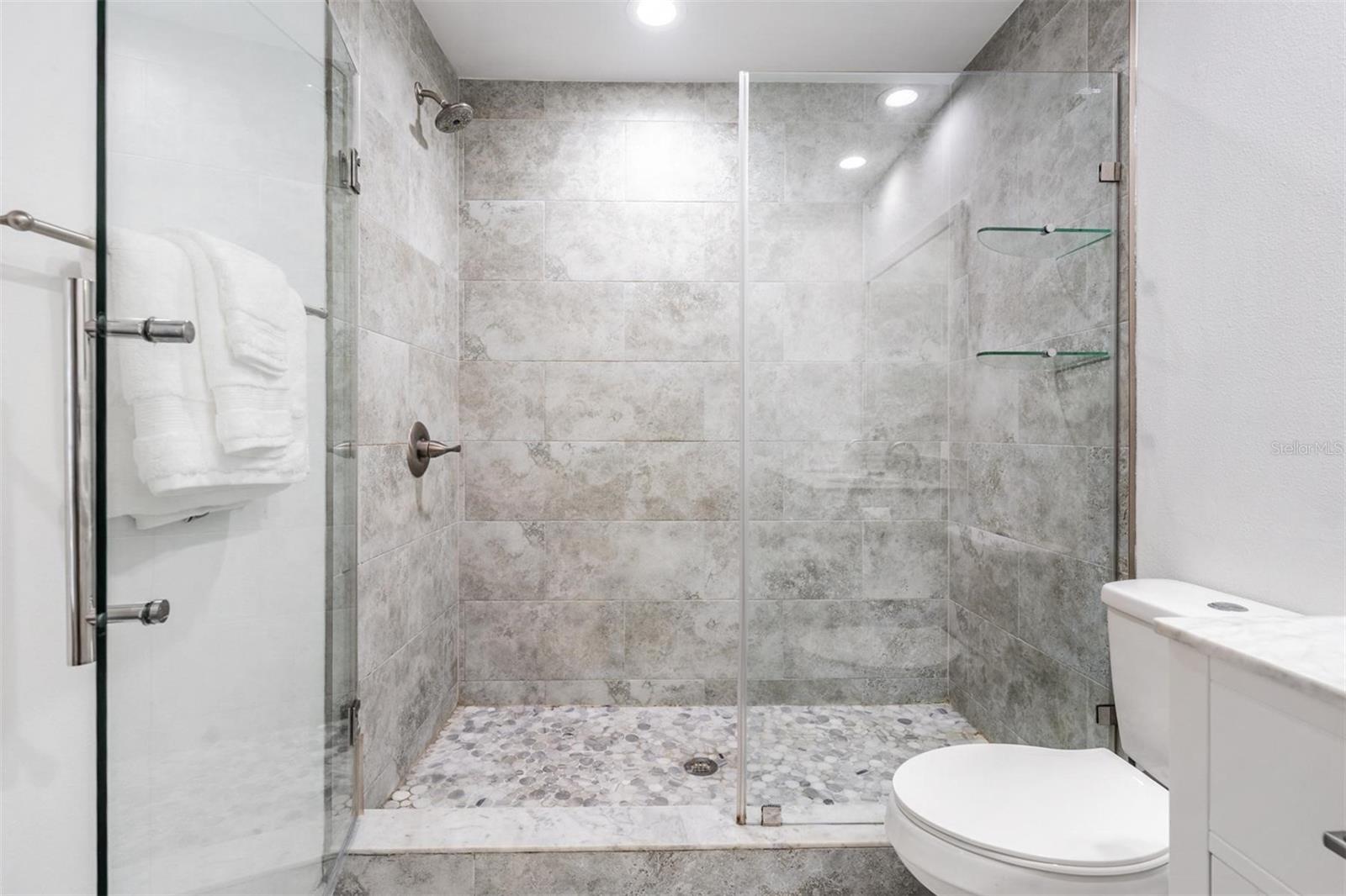 10 HARBOR COVE ST