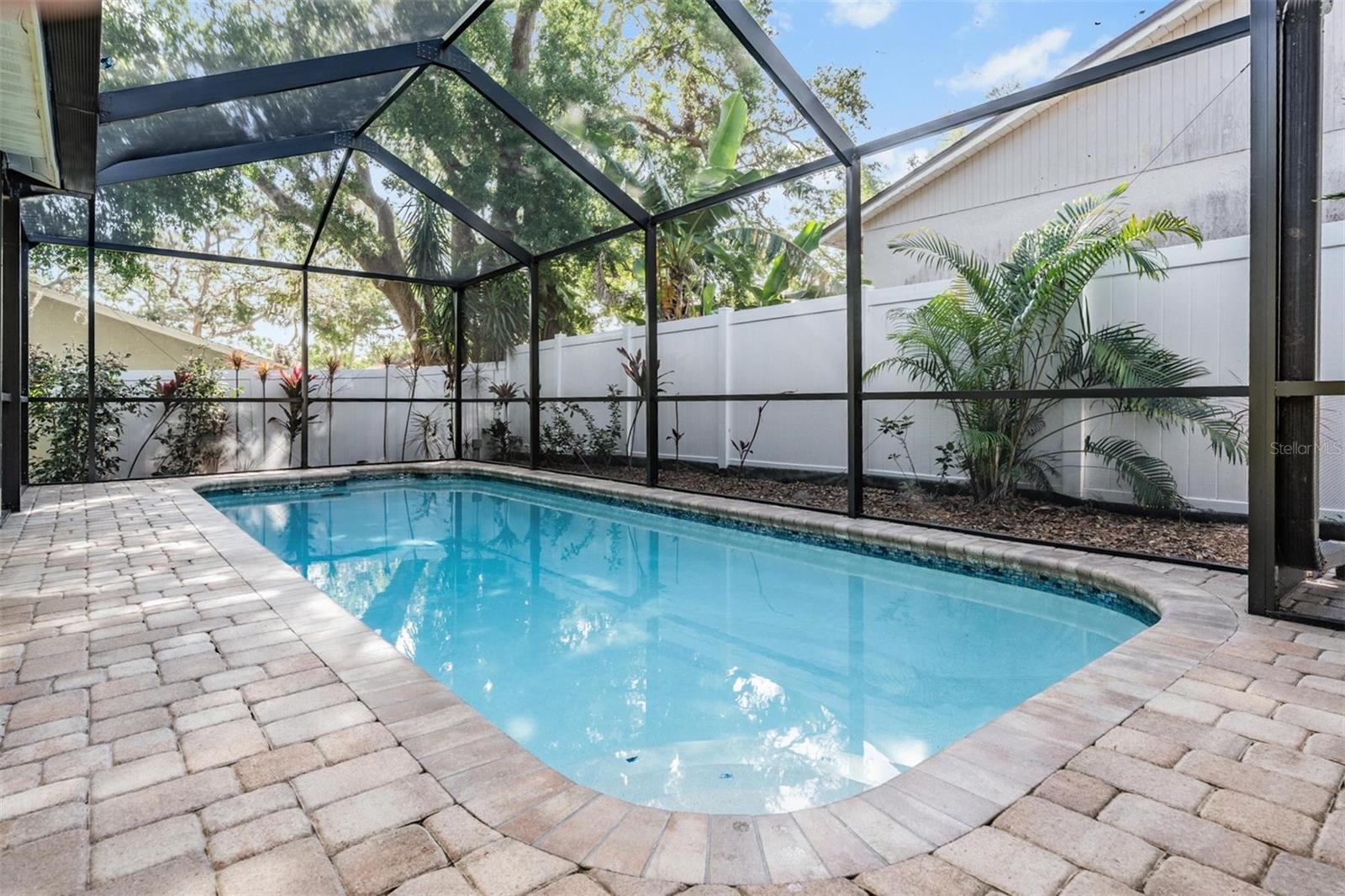 10 HARBOR COVE ST