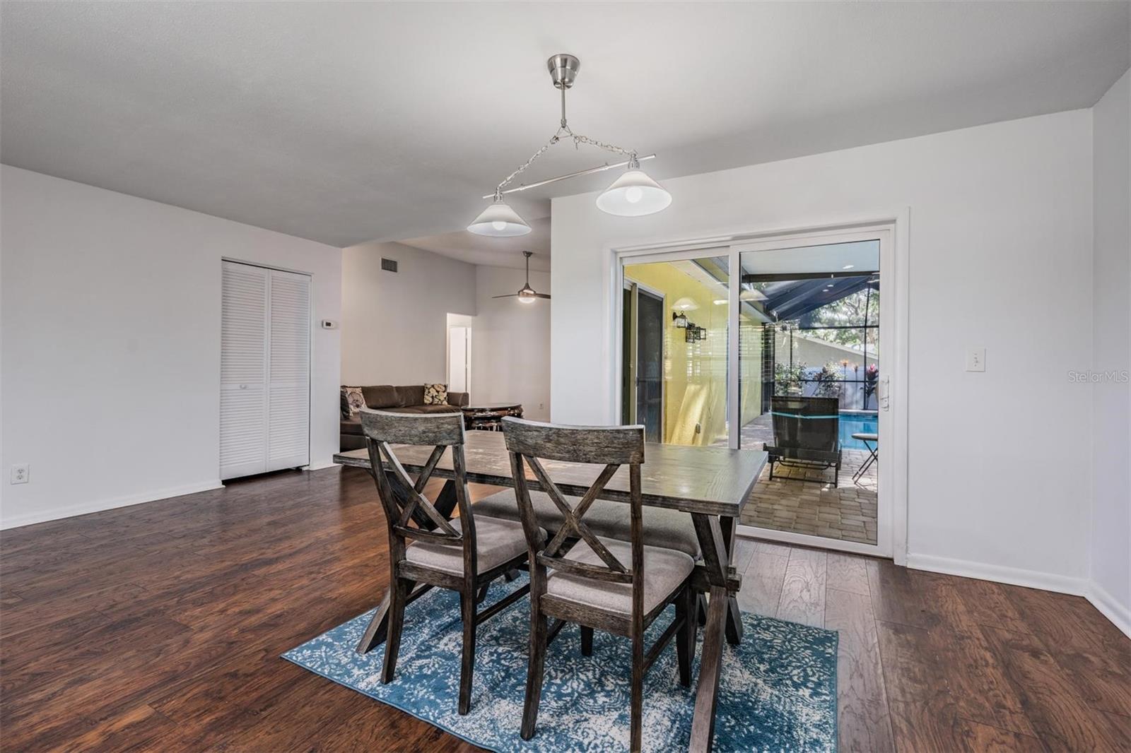 10 HARBOR COVE ST