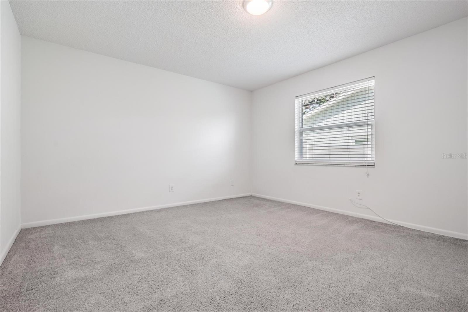 10 HARBOR COVE ST