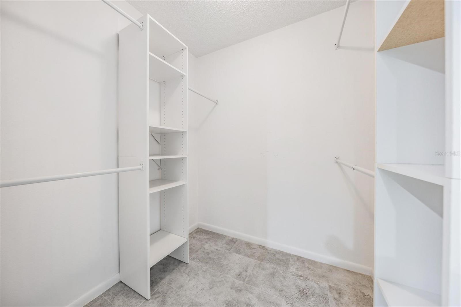 10 HARBOR COVE ST